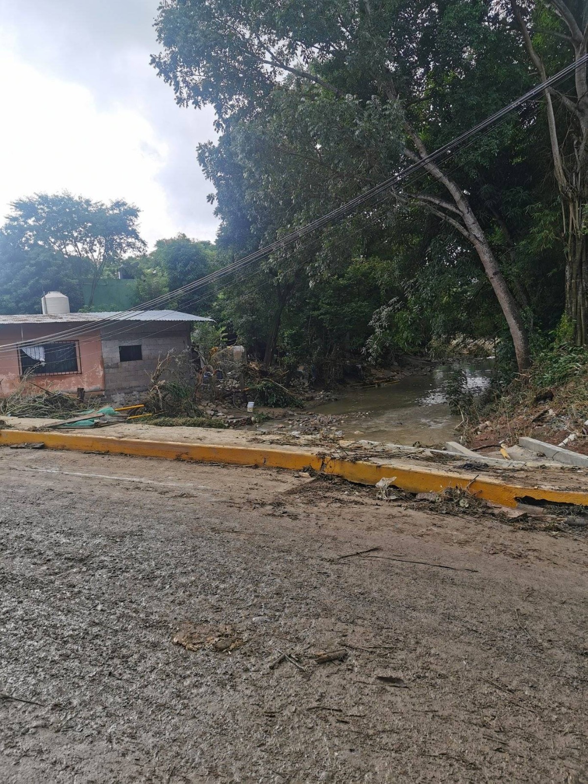 Desbordamiento en Venustiano Carranza