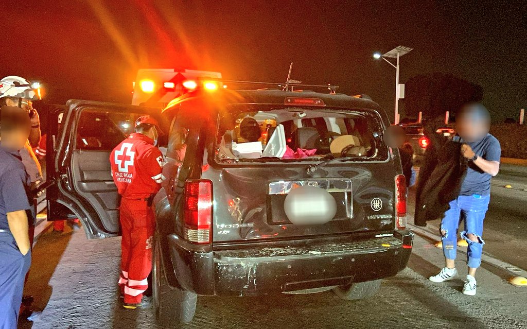 Caos en la autopista, el regreso vacacional dejó filas de 14 kilómetros para ingresar a la caseta de Amozoc