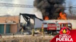 Fuerte incendio en fabrica de veladoras en San Martin Texmelucan.