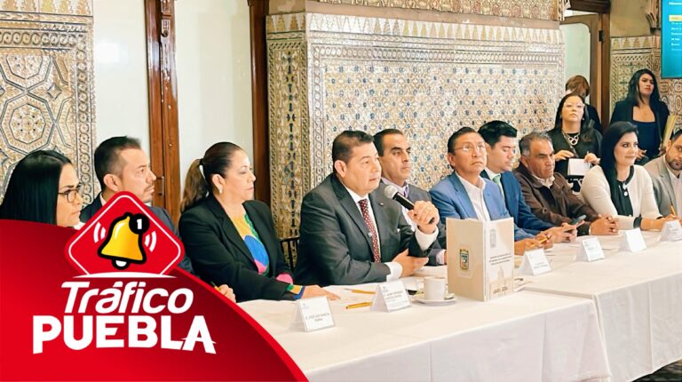 Entrega de documentos para iniciativa de la ley orgánica