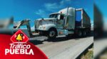 Tráiler volcado en periférico ecológico