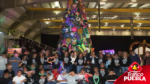 La magia de la Navidad llegó al Centro Expositor, donde chicas y chicos de 12 a 17 años, pertenecientes a la “Casa del Adolescente” del Sistema Estatal DIF, vivieron una jornada inolvidable en el Festival Navideño