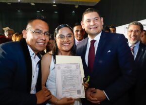 350 parejas celebraron su matrimonio en el Centro Expositor Pareja