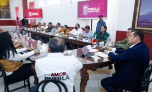 Alejandro Armenta refuerza la coordinación con municipios para impulsar el desarrollo reunión