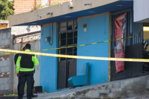Asesinan a machetazos a un hombre en Lomas de San Miguel Casa