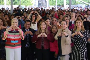 Ceci Arellano encabeza las Jornadas Ciudadanas Por Amor a las Familias Foto