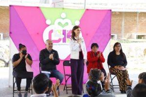 MariElise en La Escuela Primaria Lázaro Cárdenas del Río. ll Cortesía H. Ayuntamiento de Puebla