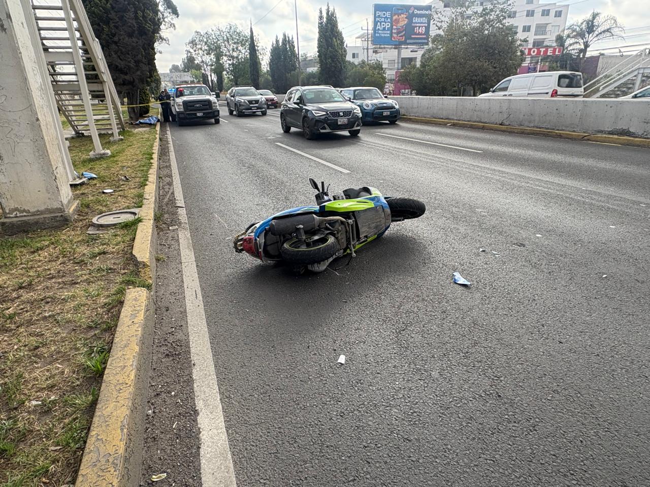 Motociclista murió tras derrapar en la Recta a Cholula_FOTO2