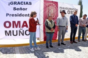 Omar Muñoz entrega su primera obra en Cuautlancingo Vecina