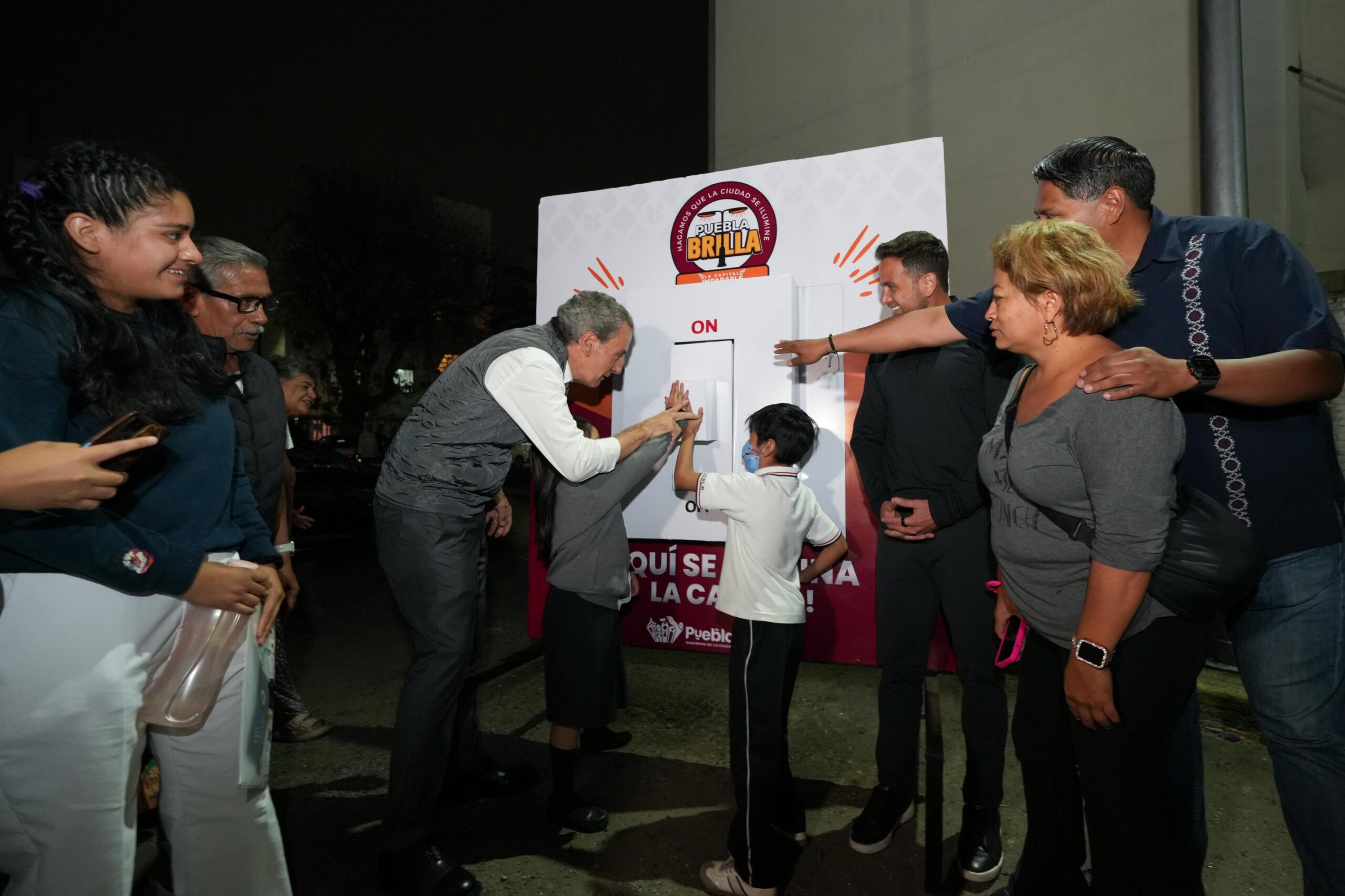 Avanza la modernización del alumbrado público con el programa Puebla Brilla