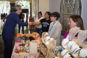 Gobierno de la Ciudad impulsa el empoderamiento femenino mujeres