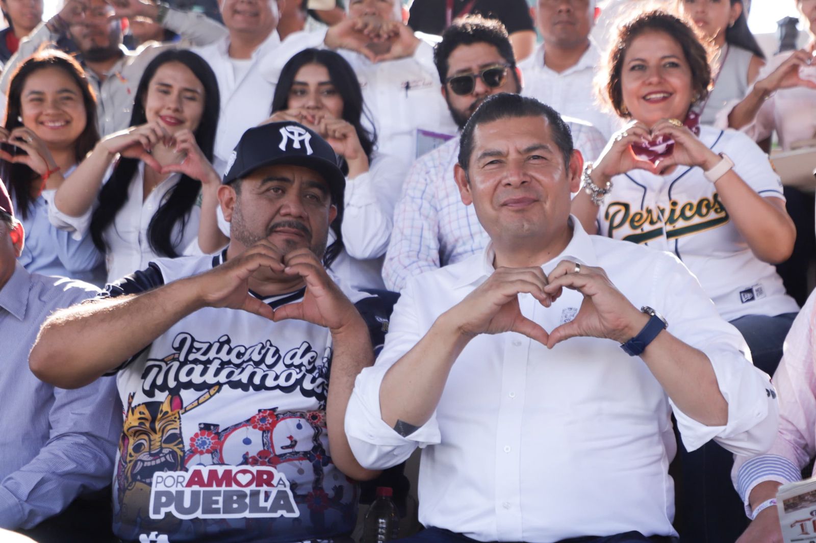 Armenta apoyó la Liga Metropolitana de Béisbol en Izúcar de Matamoros