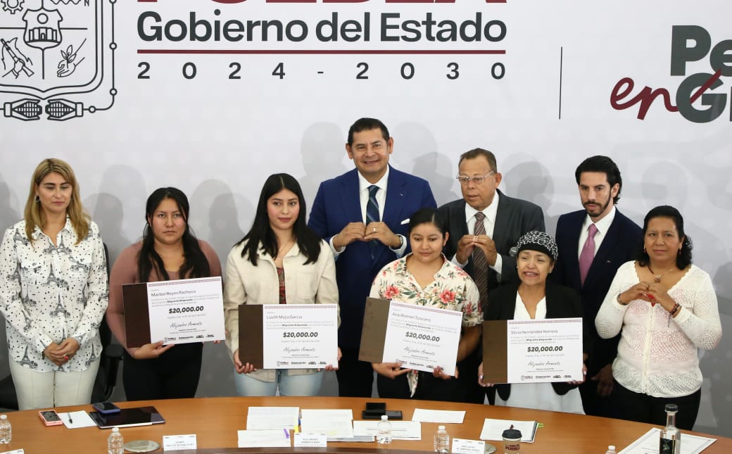 Armenta impulsa el emprendimiento de migrantes repatriados