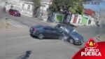 Camioneta volcada tras fuerte choque en la 27 poniente y 9 sur