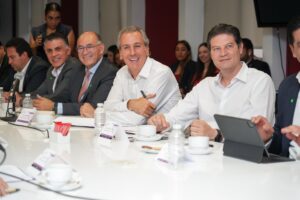 Pepe Chedraui participa en reunión nacional de ciudades capitales foto