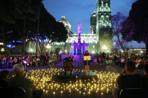 Puebla celebra a las madres con música y tradición en el Zócalo Día de las Madres
