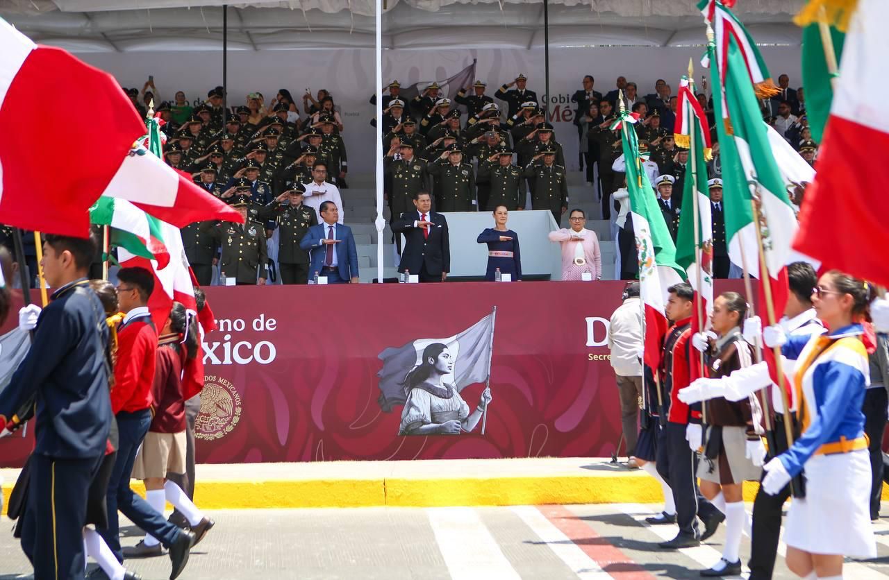Sheinbaum conmemoró el desfile del 5 de mayo en Puebla