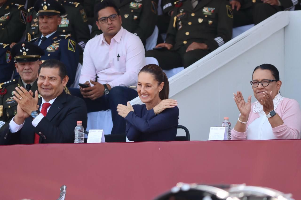 Sheinbaum conmemoró el desfile del 5 de mayo en Puebla