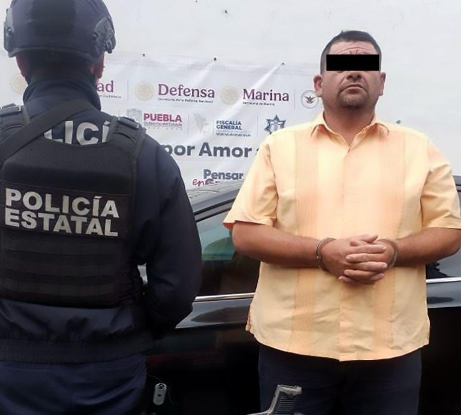 Detienen a hombre armado en Libres; portaba fusil, pistola y más de 70 cartuchos-foto1