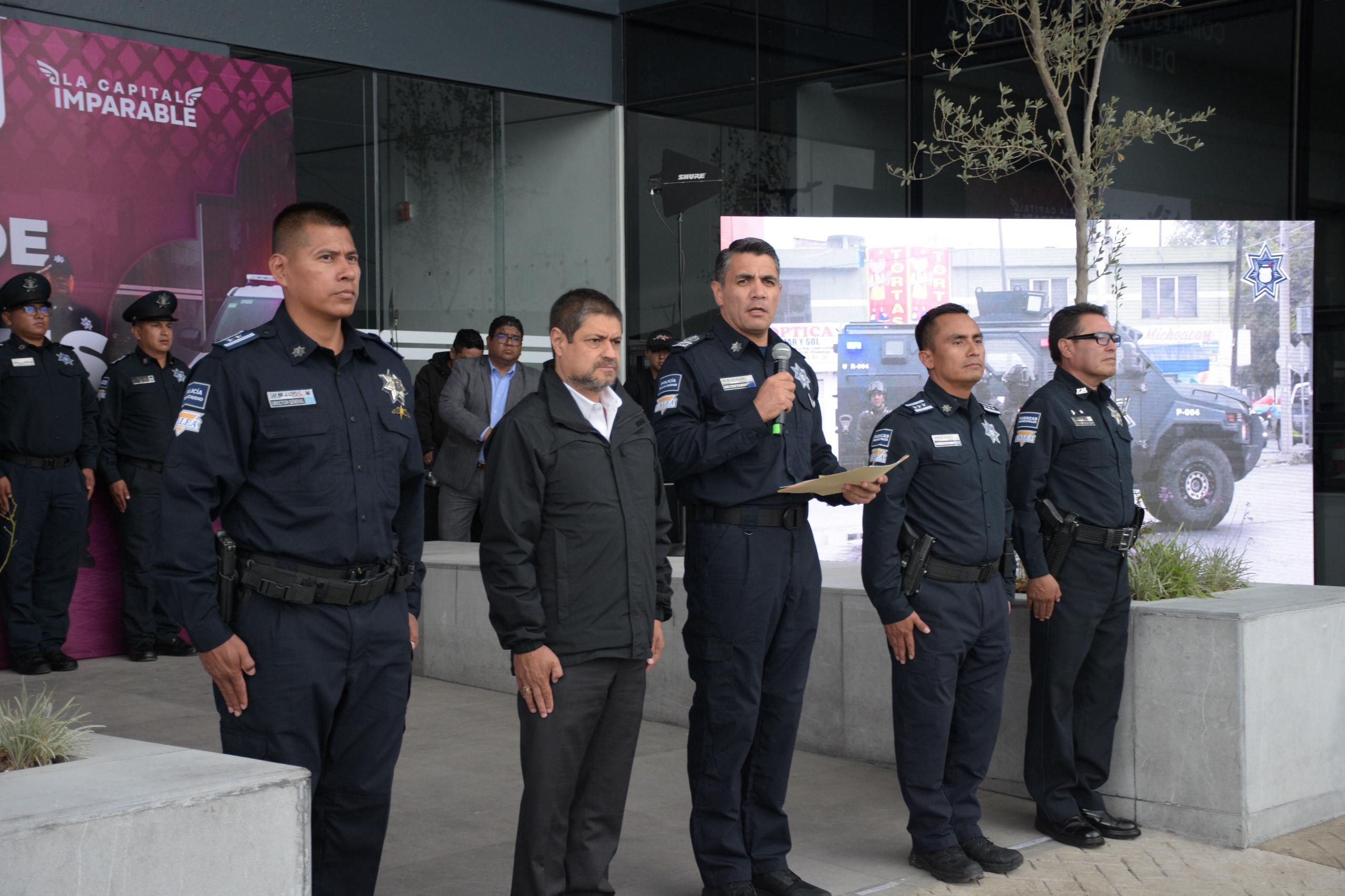 Entregan nuevos uniformes a policías municipales para fortalecer identidad y confianza ciudadana ceremonia