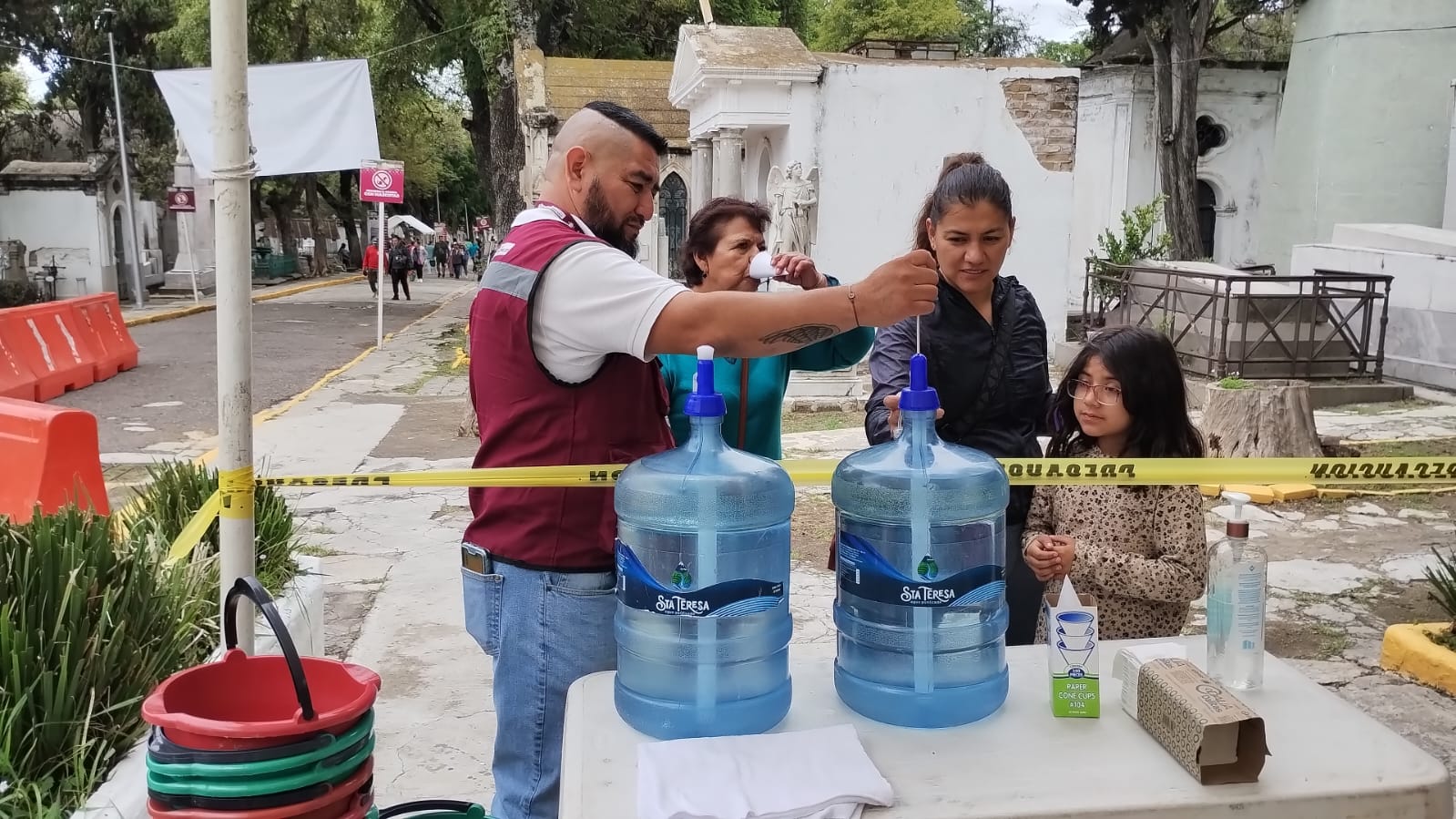 Más de 22 mil personas visitan el Panteón Municipal por el Día del Padre Agua