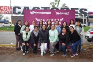 Puebla fortalece la autonomía económica de mujeres mediante talleres comunitarios
