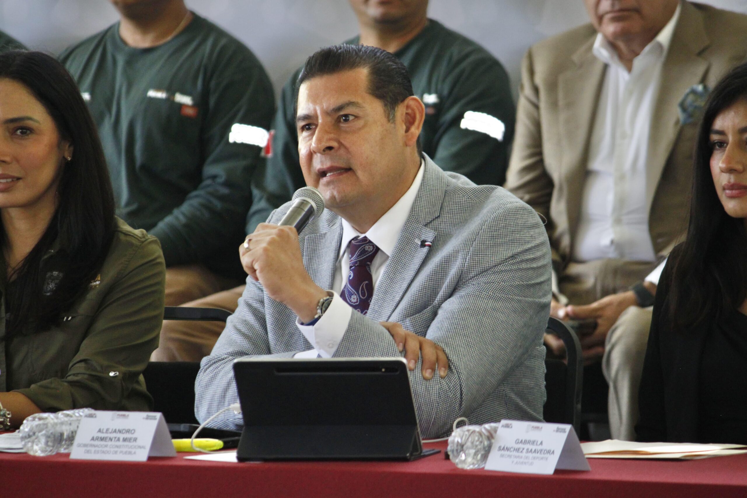 Armenta anuncia auditoría al Teleférico y otras obras públicas