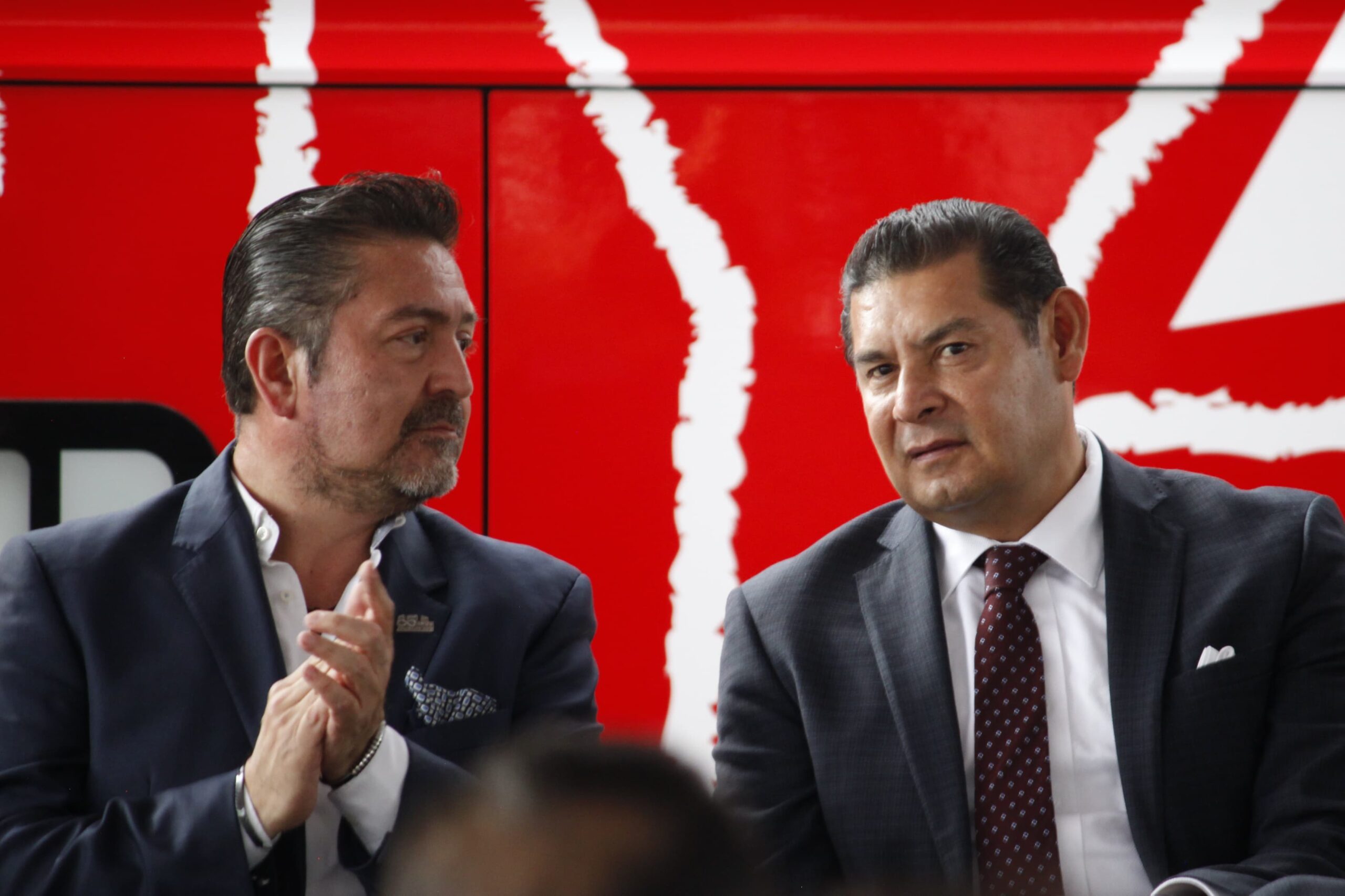 Gobierno y ADO fortalecen movilidad con 220 nuevas unidades