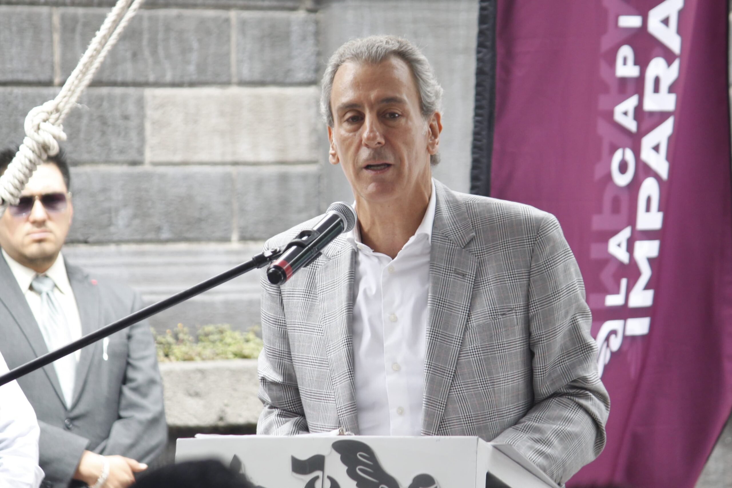 Oxxo se une a los Senderos de paz en Puebla