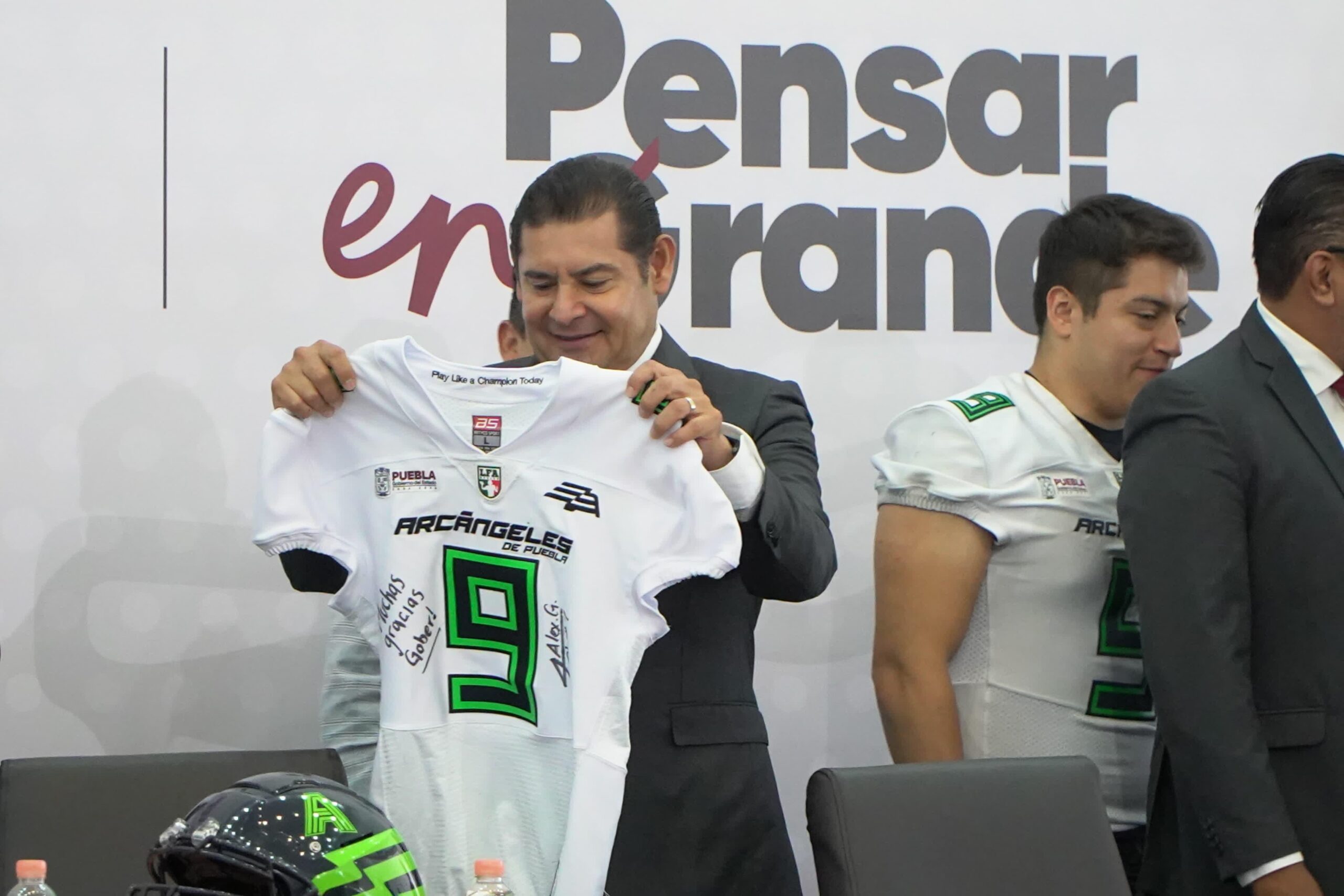El estadio de la BUAP, será sede del Superbowl mexicano