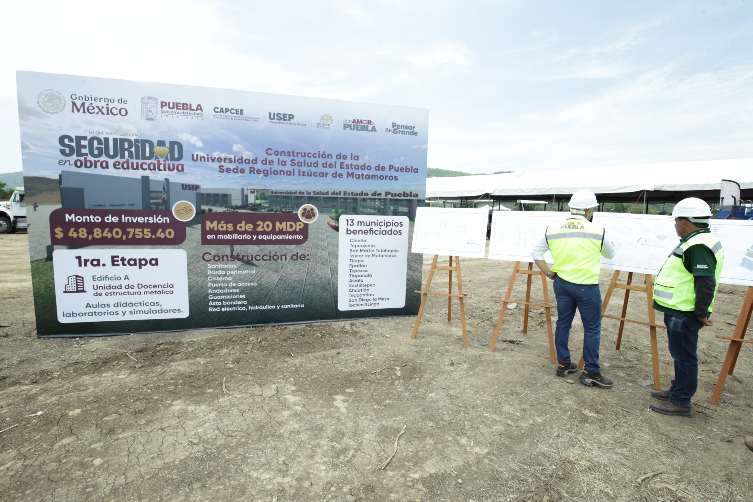 Alejandro Armenta coloca la primera piedra del nuevo campus USEP 