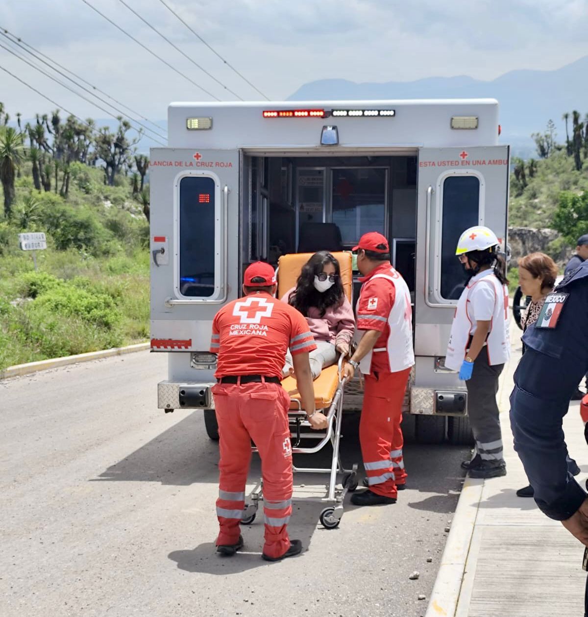 Autoridades estatales frustran robo de tractocamión y localizan a dos mujeres reportadas como no localizadas