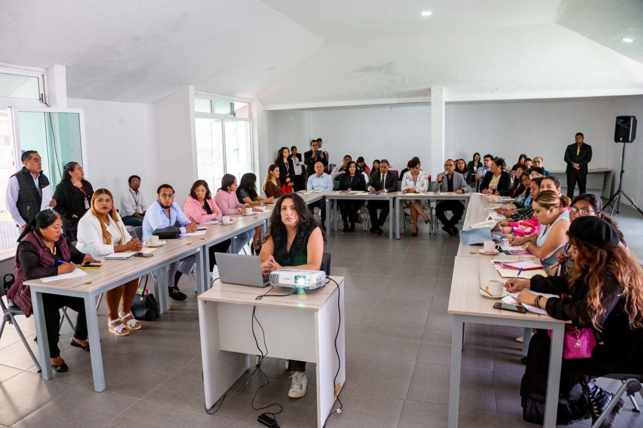 Capacita DIF Municipal a presidentas y personal de los subsistemas DIF de las juntas auxiliares