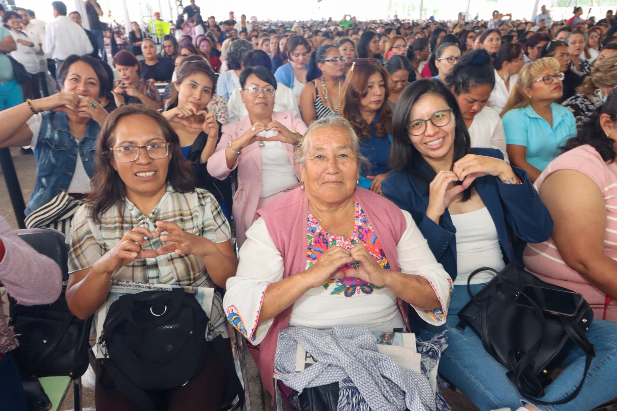 Disminuyen feminicidios en Puebla un 40 %; Armenta refuerza atención integral a mujeres Foto