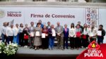 Firman actas de compromiso para ampliar la formación educativa y laboral en Puebla