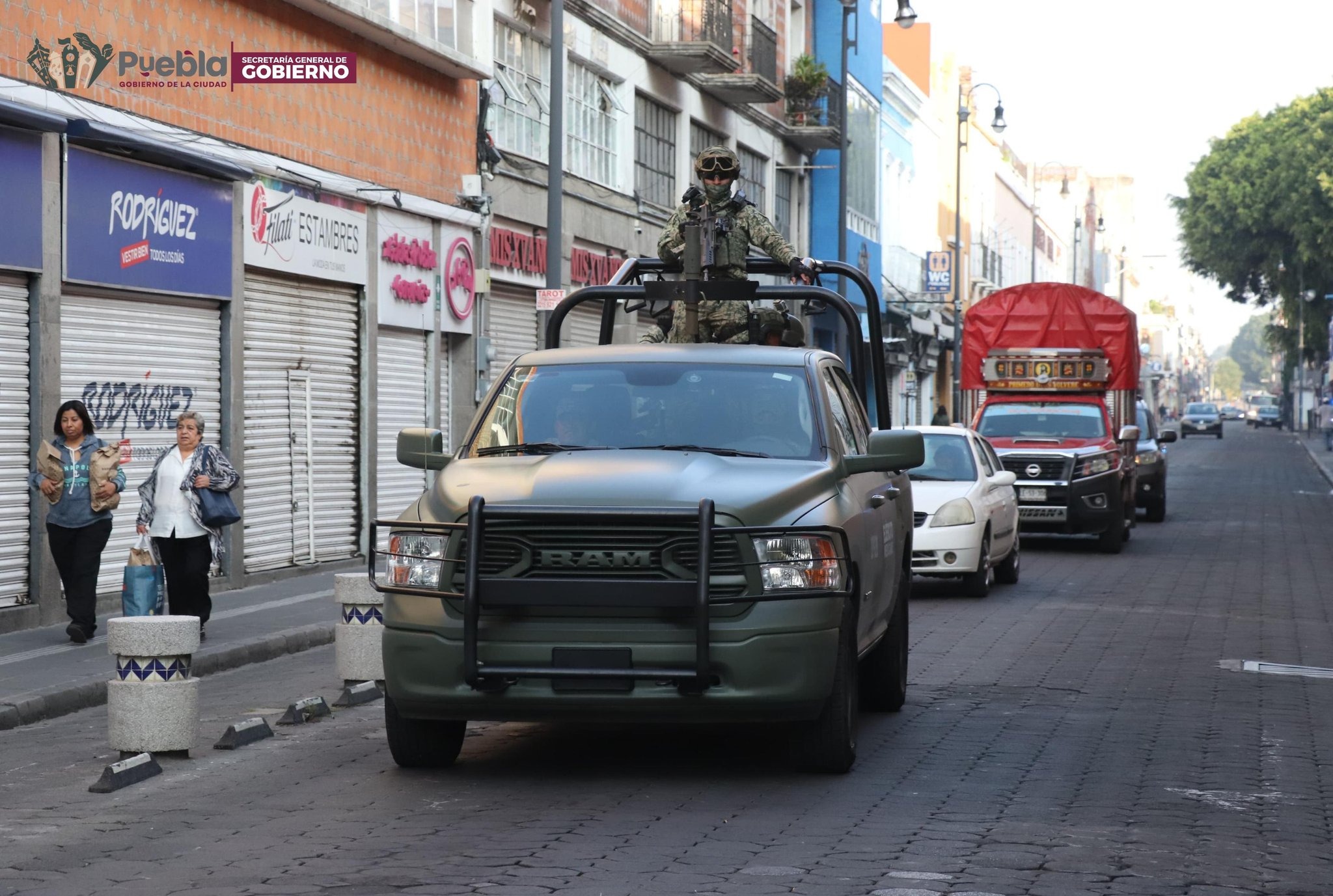 Implementa Ayuntamiento de Puebla operativo para reordenar comercio informal en el Centro Histórico