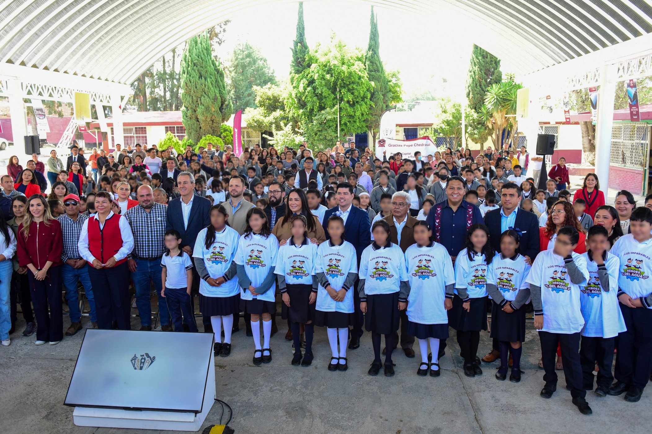 Pepe Chedraui entregó el techado con captador pluvial 22 en Puebla
