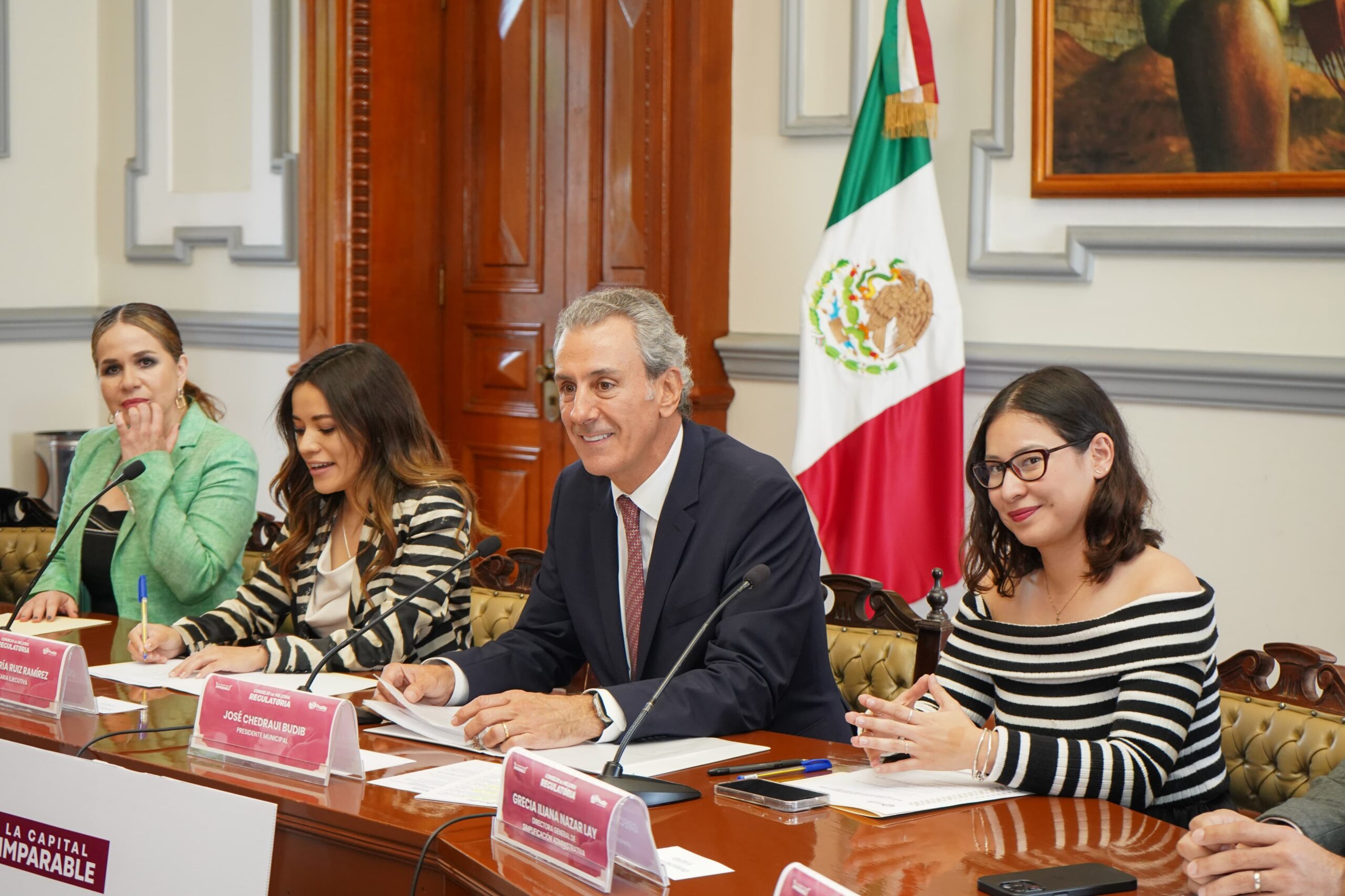 Pepe Chedraui impulsa Consejo para mejorar trámites en Puebla Reunión