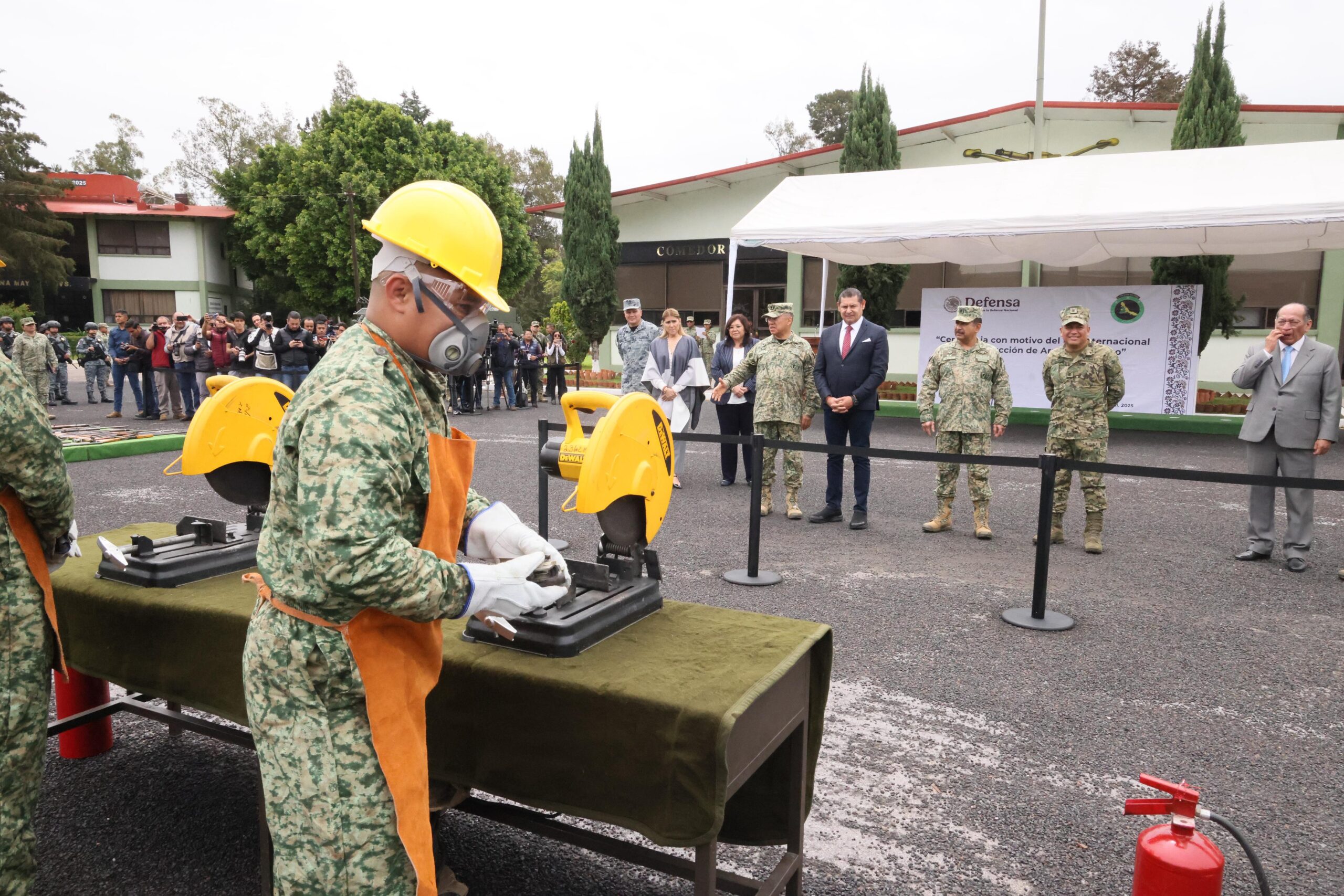 Puebla refuerza la paz con la destrucción de más de mil armas-foto2