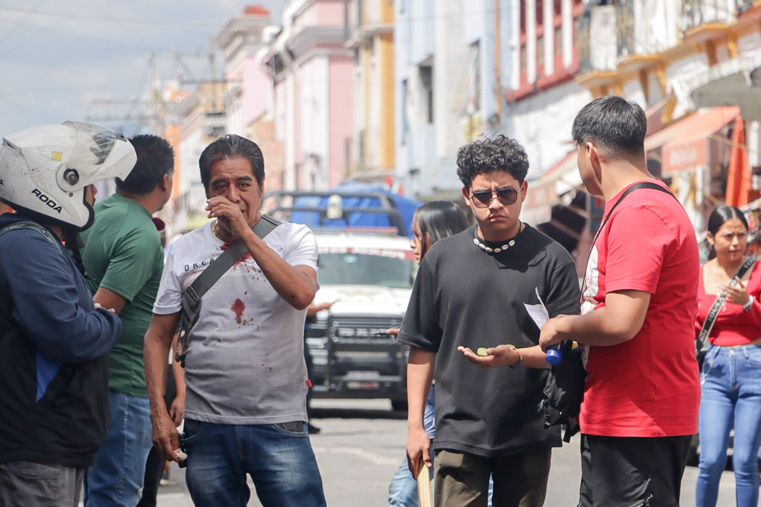 Operativo de reordenamiento del comercio informal en el Centro Histórico genera enfrentamiento