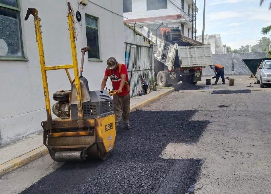 Intensifica Gobierno Municipal campaña “Bacheando Puebla” bacheando