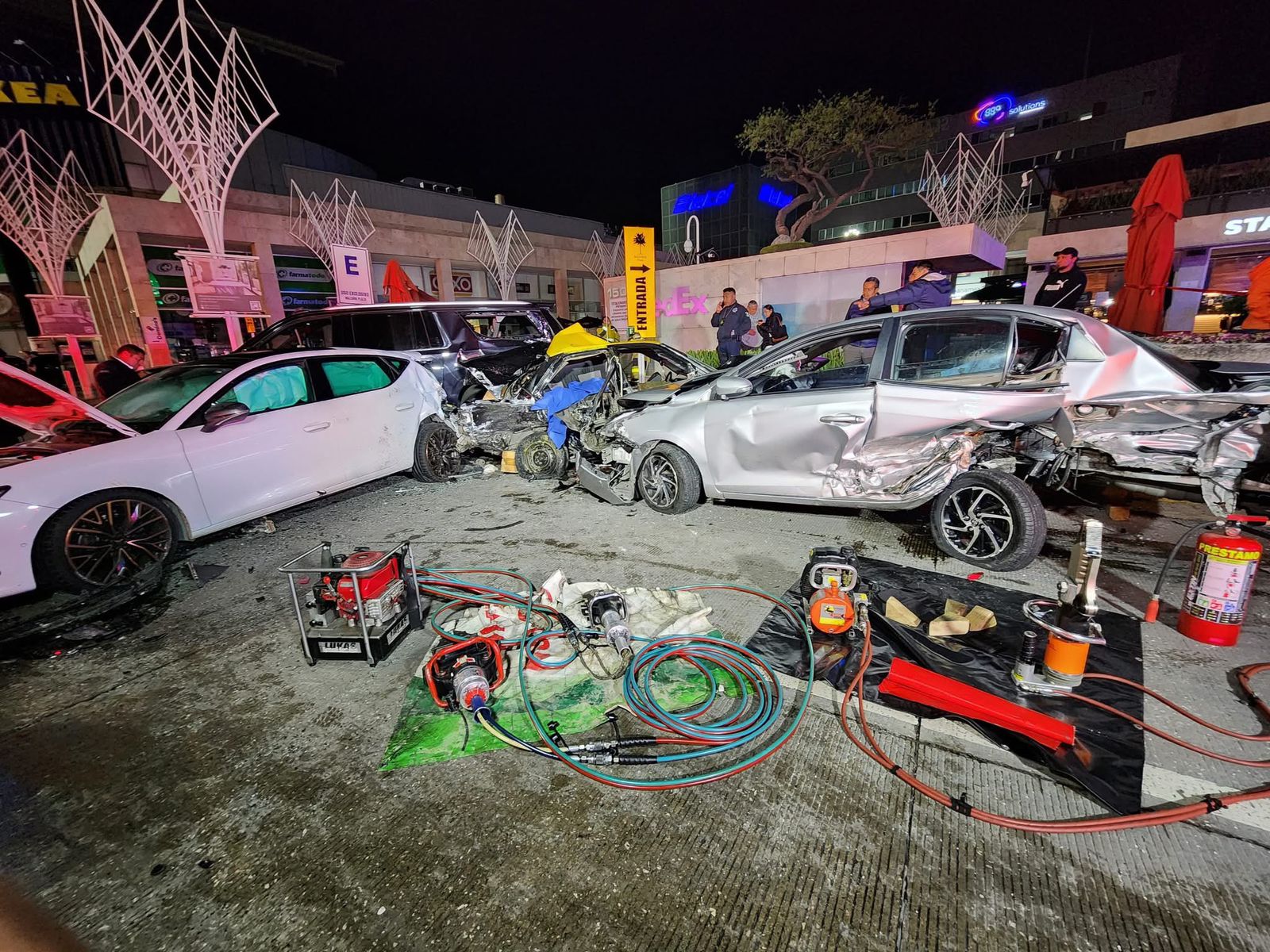 Un muerto y varios lesionados tras accidente en la Vía Atlixcáyotl