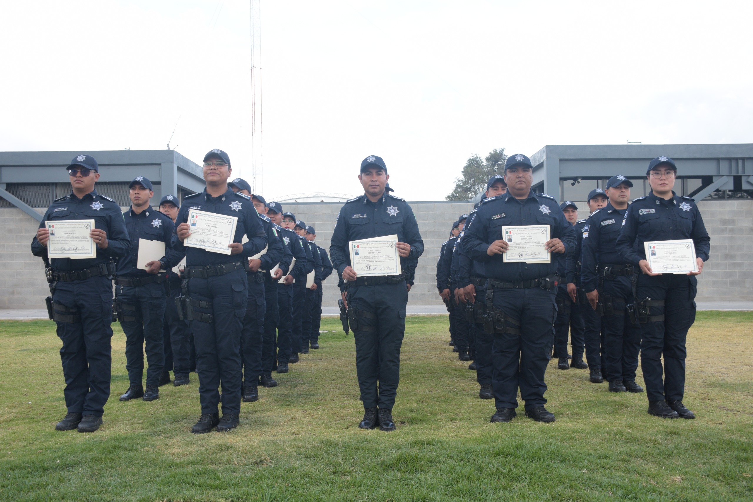 Unidad Canina K9 de Puebla recibe certificación internacional Elementos