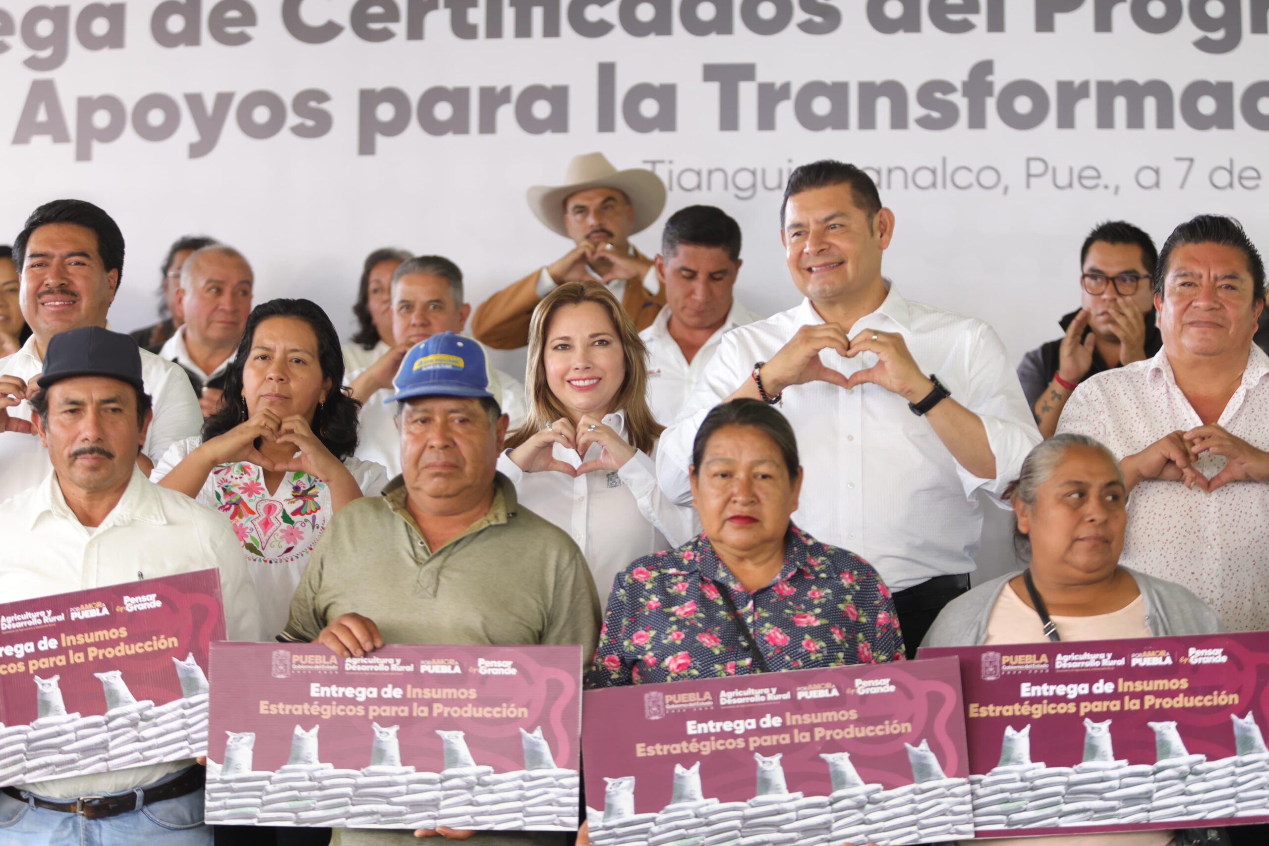 Armenta fortalece el campo con inversión millonaria y nueva maquinaria agrícola en Tianguismanalco