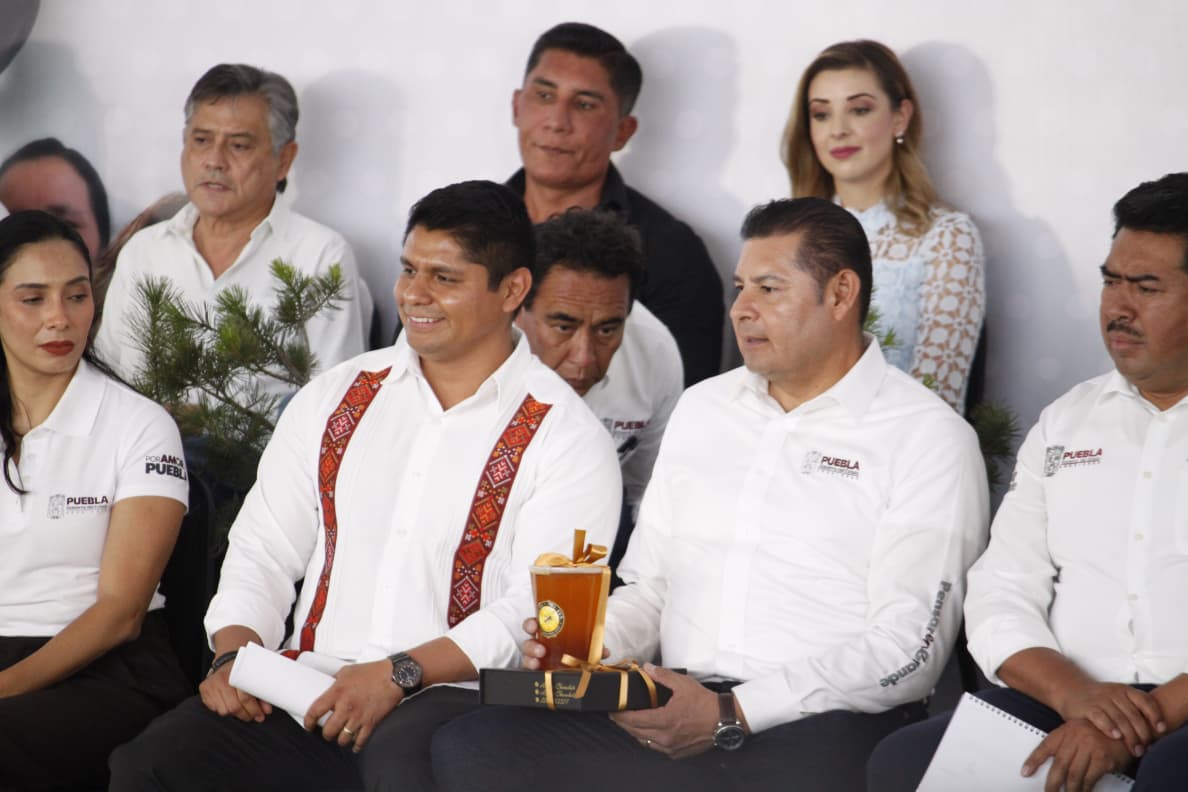 Entregan 22 mdp en obras comunitarias en Cuautlancingo