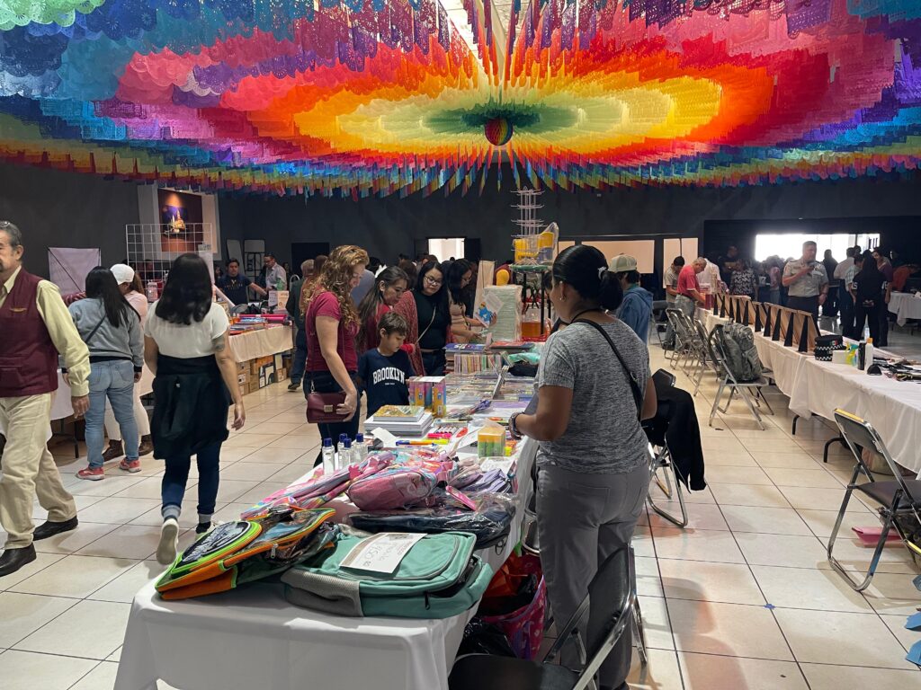 Ferias de regreso a clases alivian gasto escolar