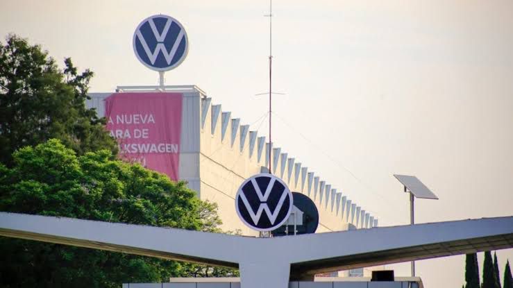 VW y sindicato logran acuerdo salarial en Puebla