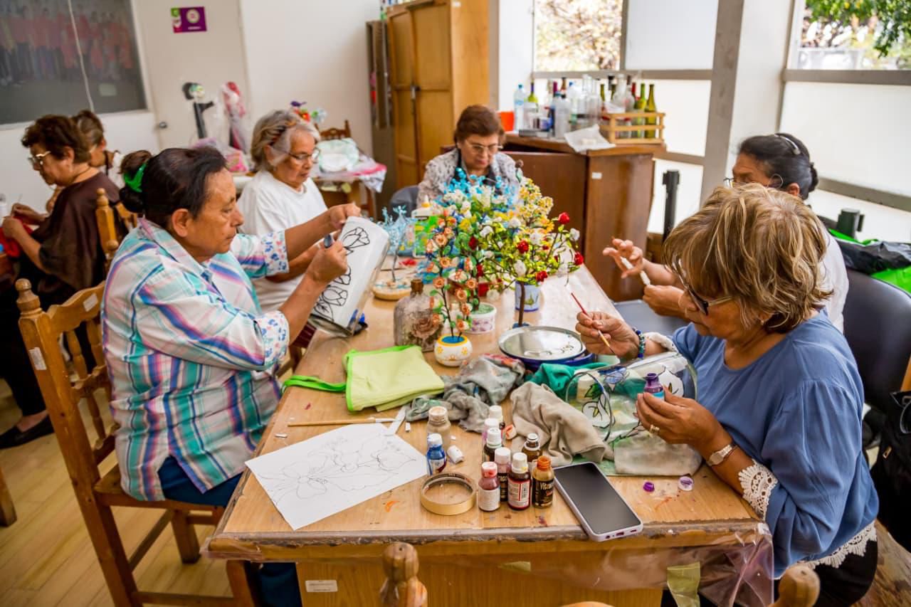 DIF Puebla Capital impulsa la salud mental de las personas adultas mayores