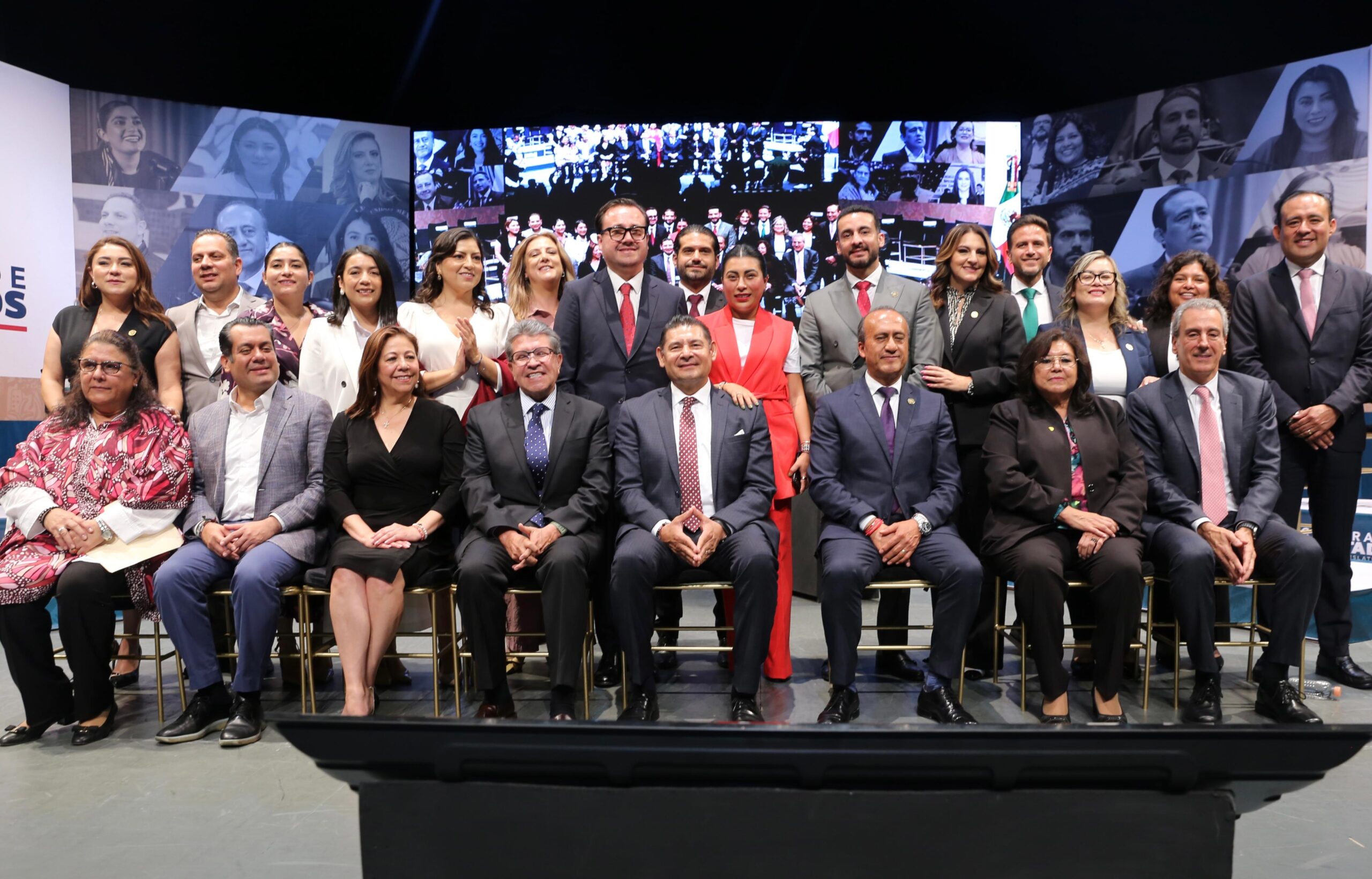 Alejandro Armenta llama a diputados a seguir trabajando con honestidad y compromiso por Puebla podio