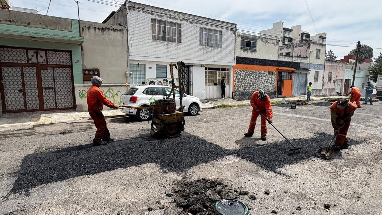 Arranca “Bacheando Puebla” para mejorar vialidades clave en la capital trabajador